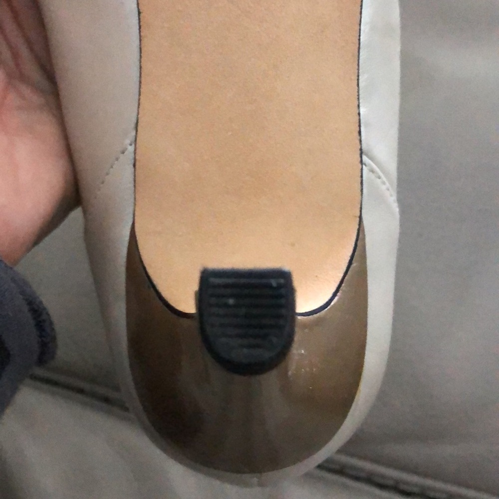 VANELI - ‘Maed’ Leather Peep Toe Bow Heels  - Sand - Picture 8 of 9